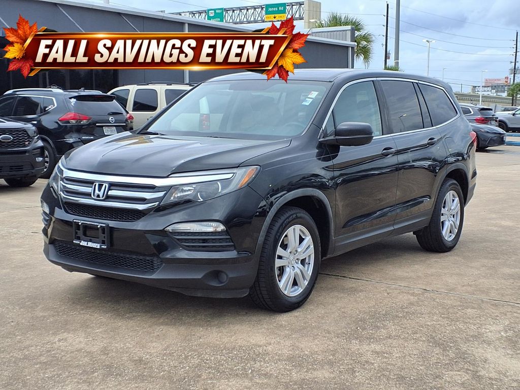 Used 2018 Black Honda LX image 3