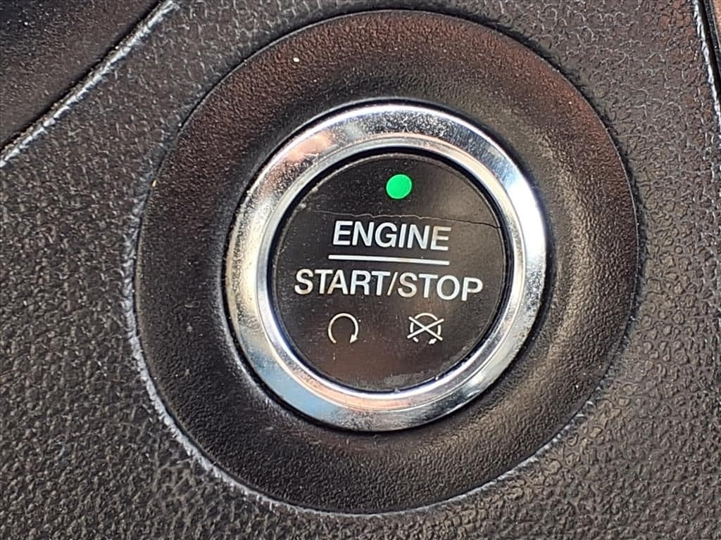 Used 2018 Magnetic Ford XLT image 19