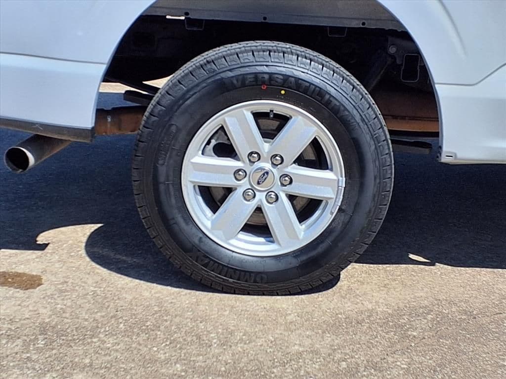 Used 2023 Avalanche Ford XLT image 30