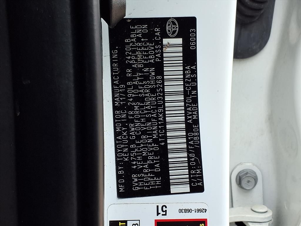 Used 2020  Toyota LE image 30