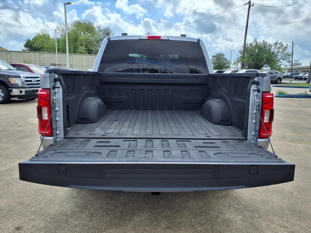 Used 2023 Iconic Silver Metallic Ford XLT image 12