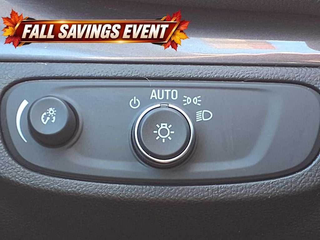 Used 2021 Summit White Buick Preferred image 15