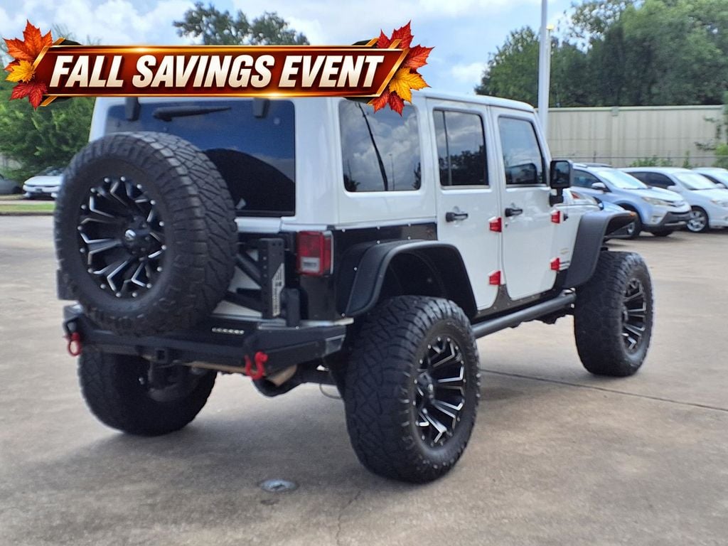 Used 2013 Bright White Clearcoat Jeep Unlimited Sahara image 4