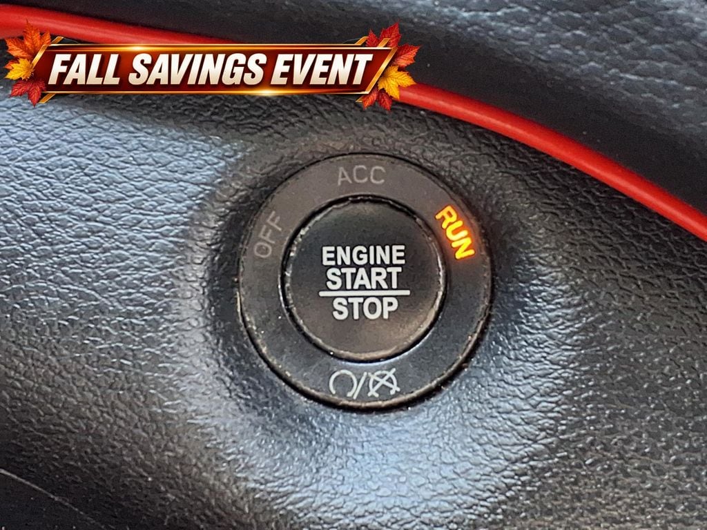 Used 2019 Granite Crystal Metallic Clearcoat Jeep Latitude Plus image 14