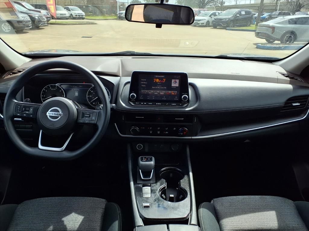 Used 2021 Gun Metallic Nissan S image 5