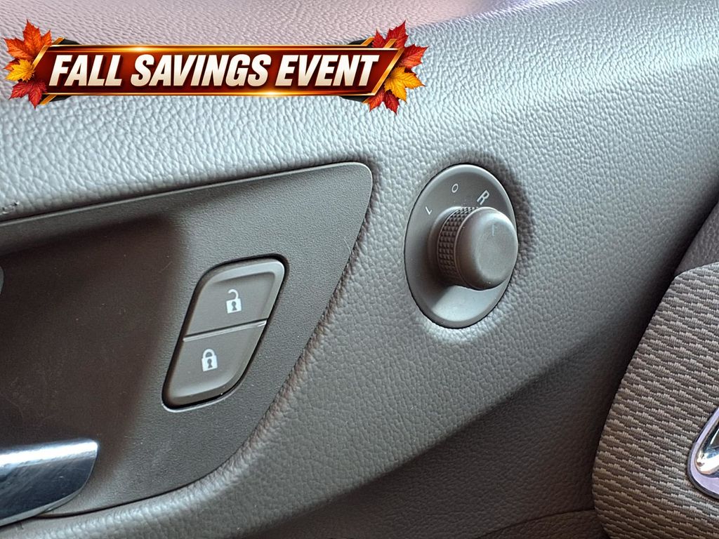 Used 2017 Summit White Chevrolet LS image 21