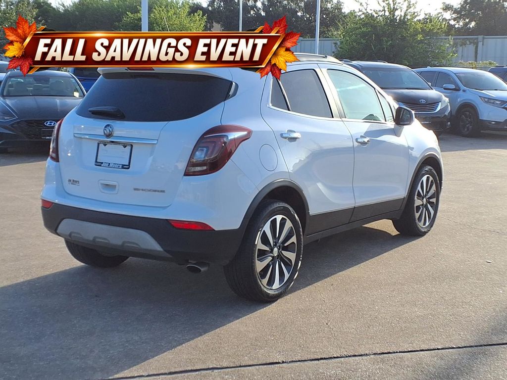 Used 2021 Summit White Buick Preferred image 4