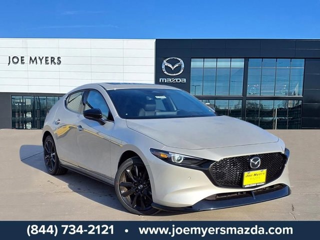 2026 Mazda CX-3 Premium Plus 2.5 AT 5-Door SKYACTIV AWD's photo