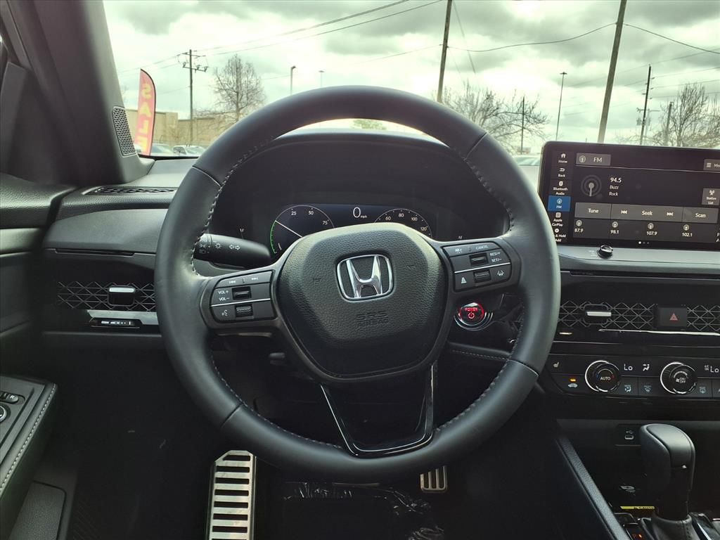Used 2025 Gray Honda Sport image 13
