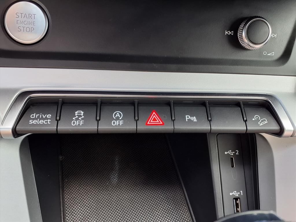 Used 2019 Ibis White Audi 2.0T Premium image 24