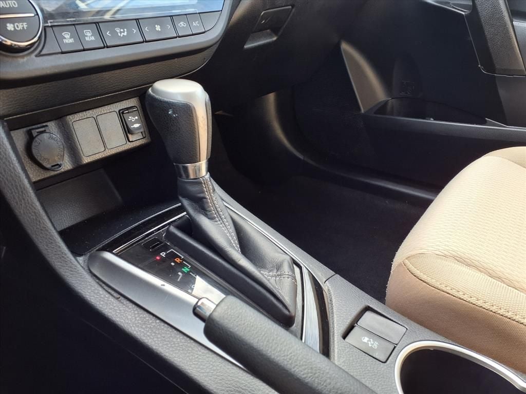 Used 2016 Super White Toyota LE image 17