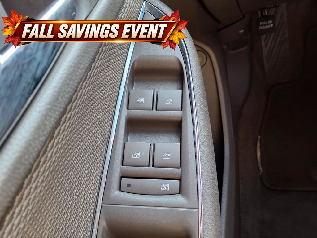 Used 2017 Summit White Chevrolet LS image 22