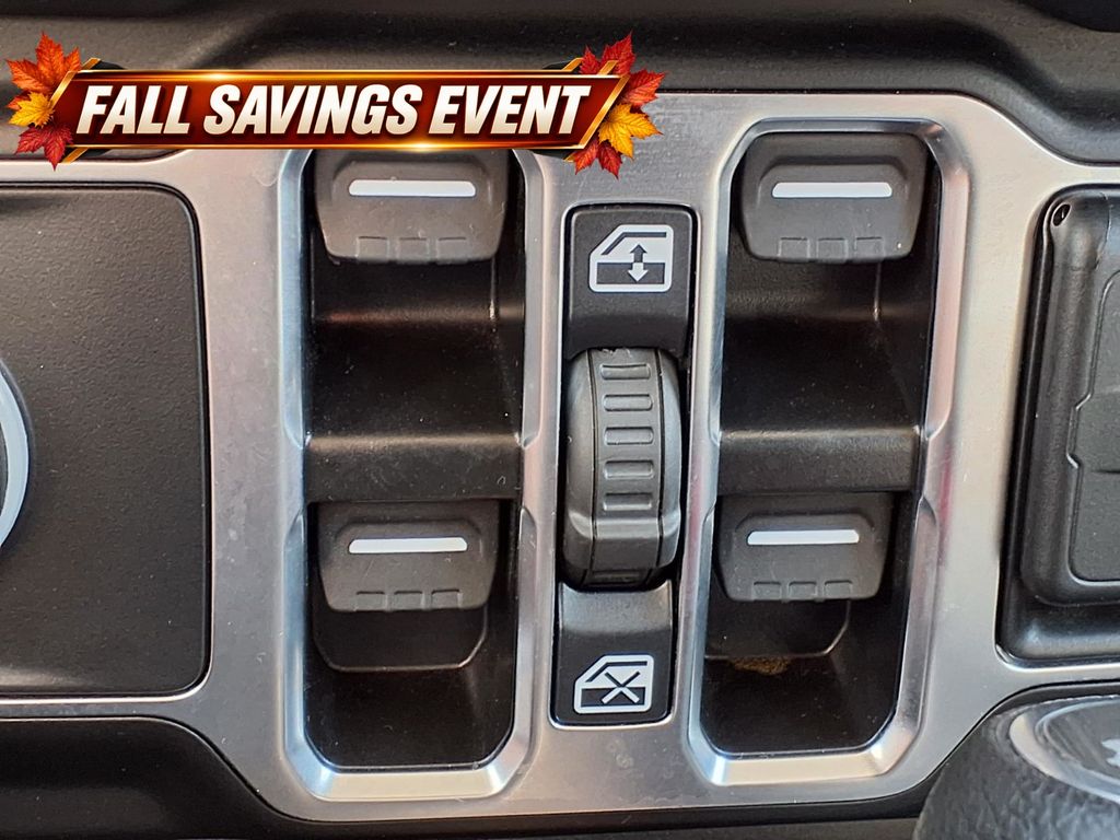 Used 2025 Black Clearcoat Jeep Sahara image 24