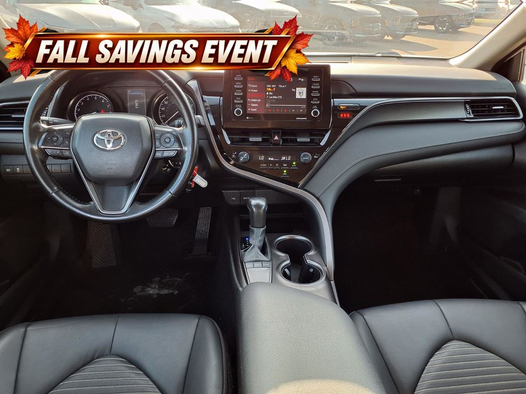 Used 2024 Ice Toyota SE image 9
