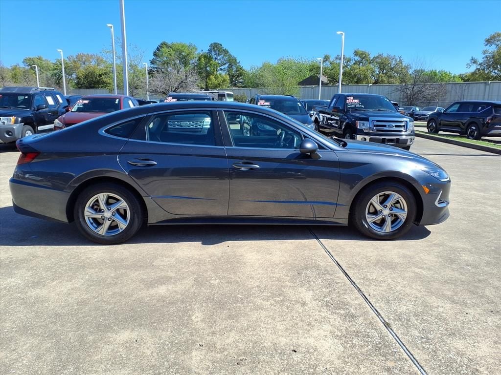 Used 2021 Portofino Gray Hyundai SE image 6