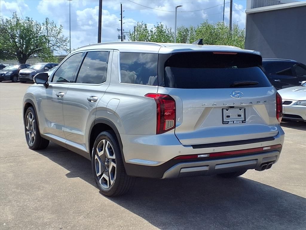 Used 2024 Typhoon Silver Hyundai SEL image 2