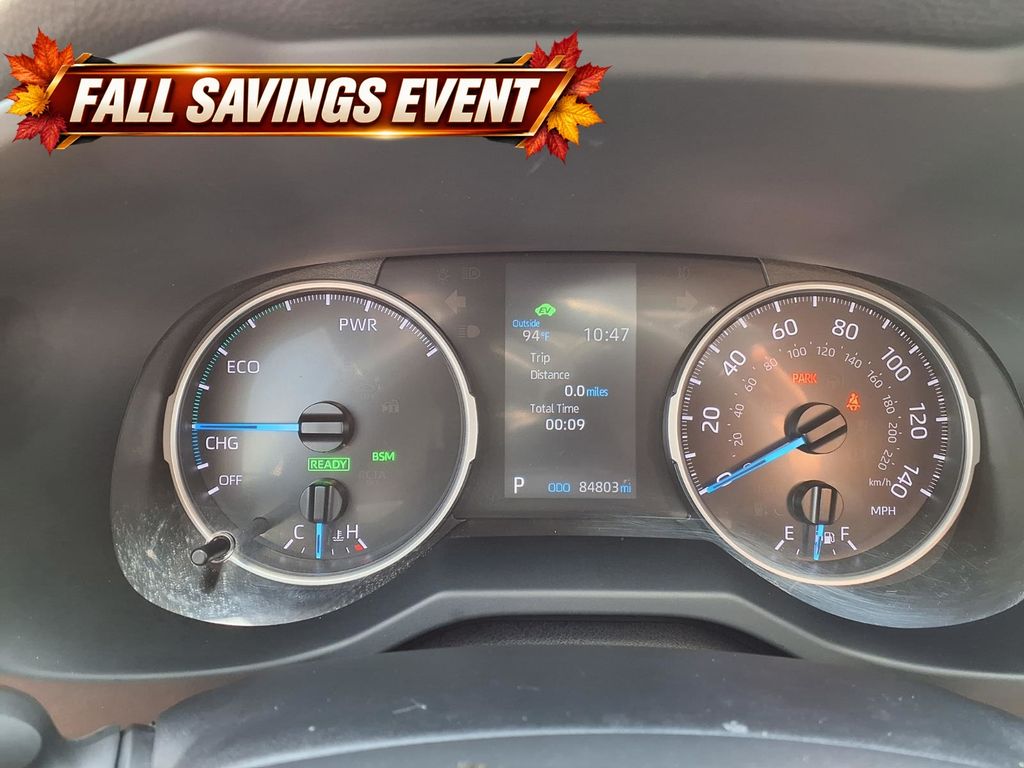 Used 2022 Blizzard Pearl Toyota SE image 30