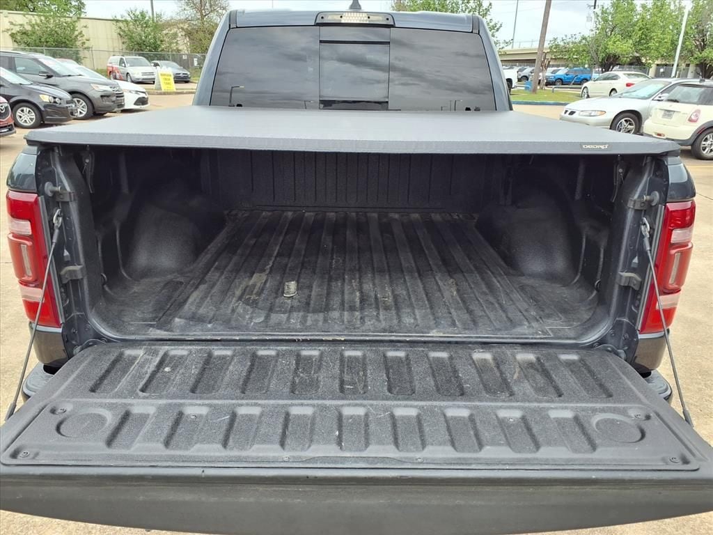 Used 2019 Maximum Steel Metallic Clearcoat Ram Laramie image 13