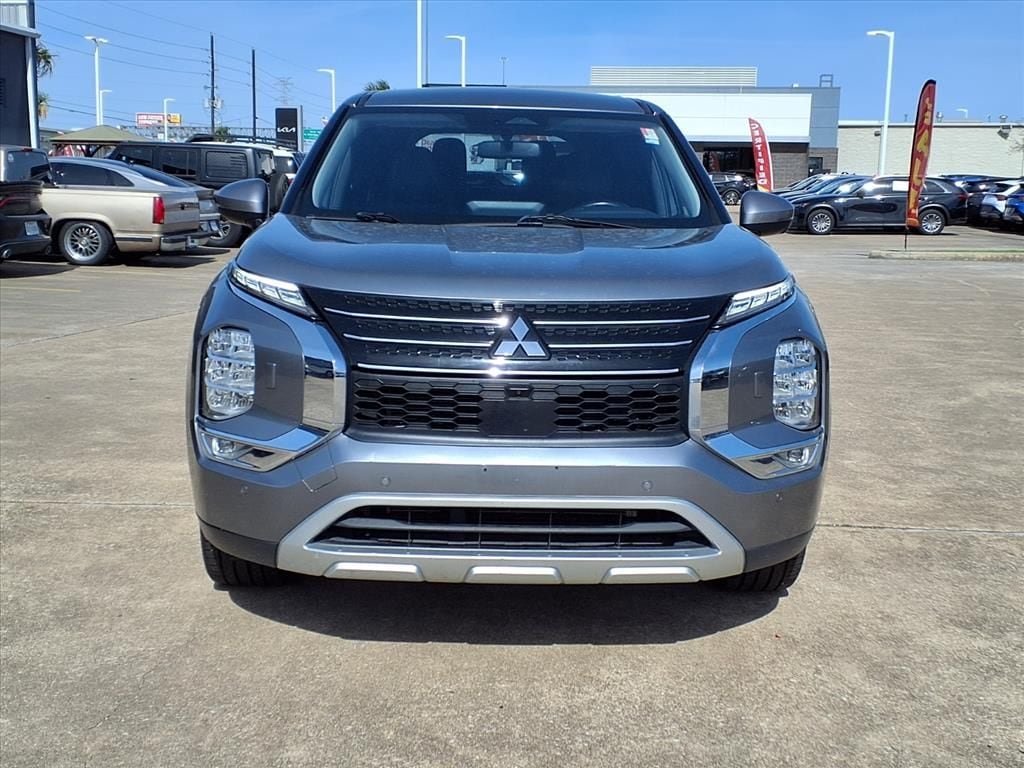 Used 2024 Gray Mitsubishi SE image 7