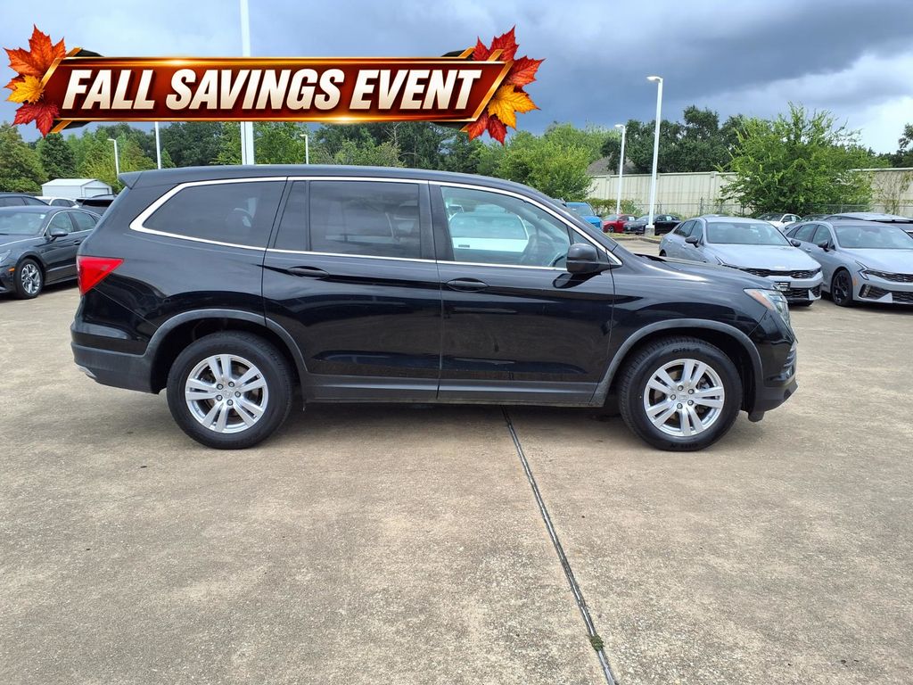 Used 2018 Black Honda LX image 6