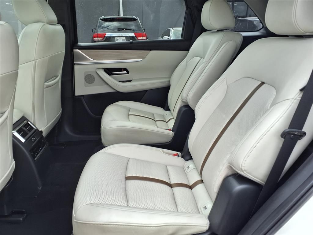 Used 2024 White Mazda 3.3 Turbo Premium Plus image 9