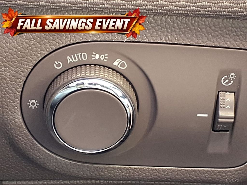 Used 2017 Summit White Chevrolet LS image 14