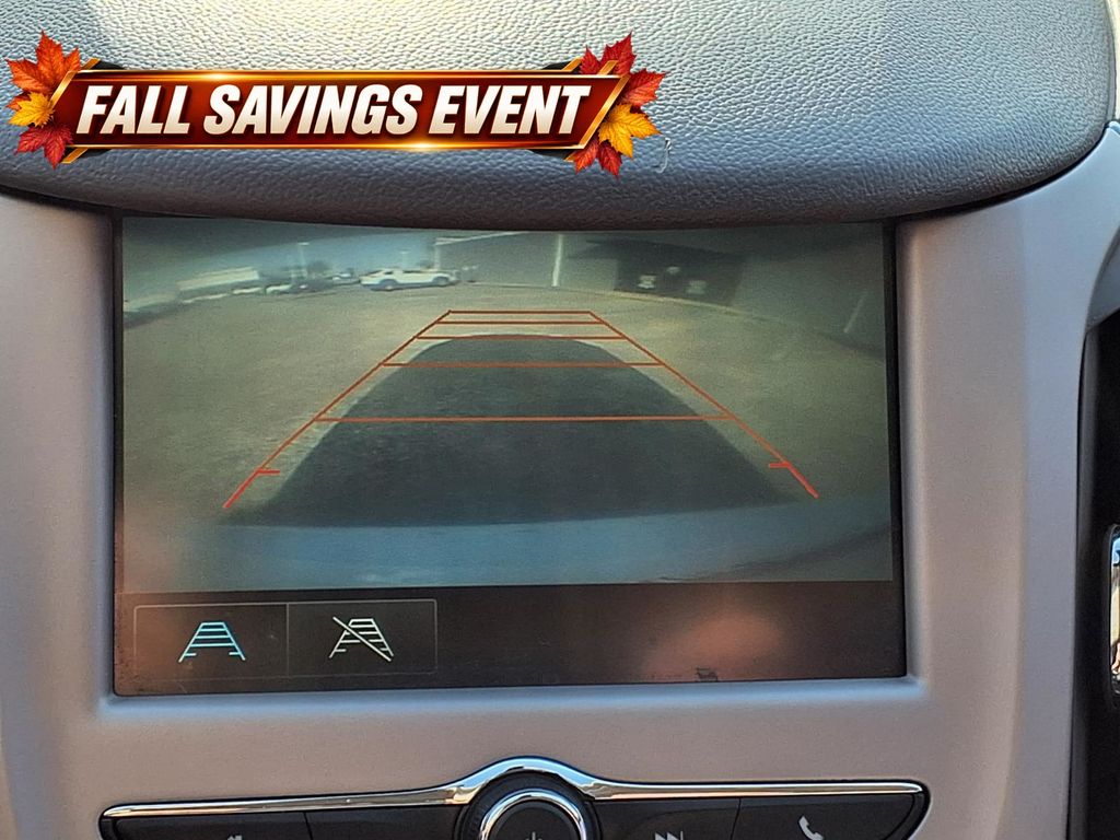 Used 2017 Summit White Chevrolet LS image 29