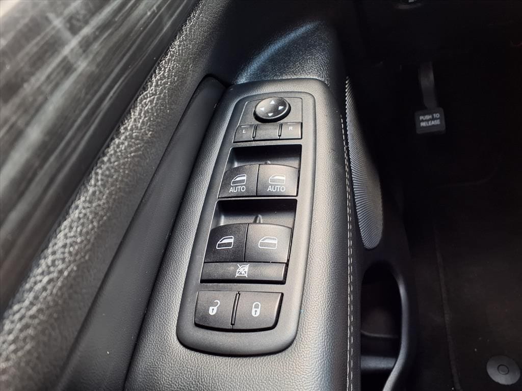 Used 2020 Bright White Clearcoat Jeep Altitude image 23