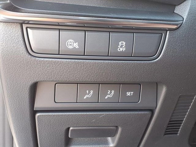 New 2026 Snowflake White Pearl Mazda 2.5 S Carbon Edition AWD image 10