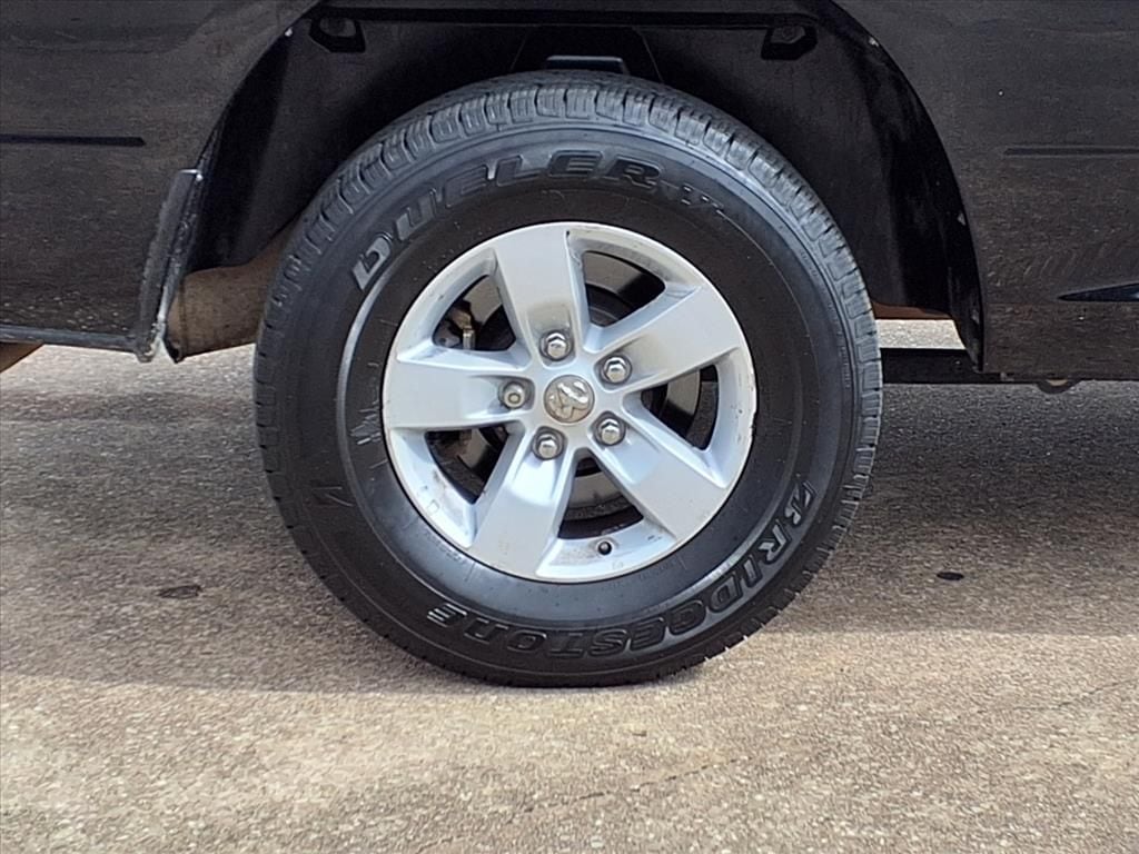 Used 2021 Diamond Black Crystal Pearlcoat Ram Tradesman image 30