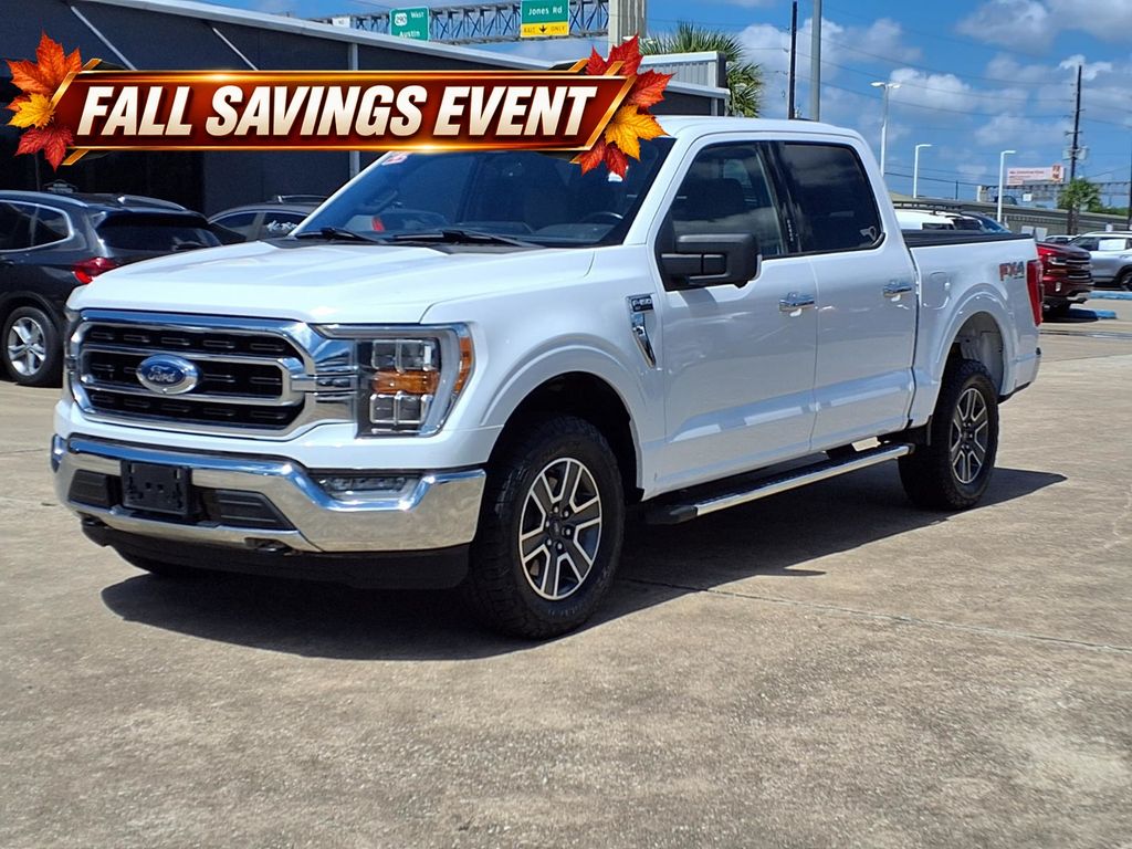 Used 2022 Oxford White Ford XLT image 3