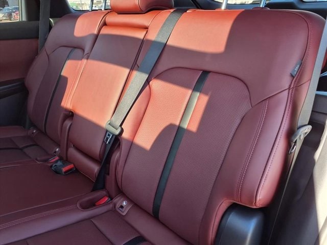 New 2026 Rhodium White Premium Mazda 3.3 Turbo Premium Plus AWD image 8