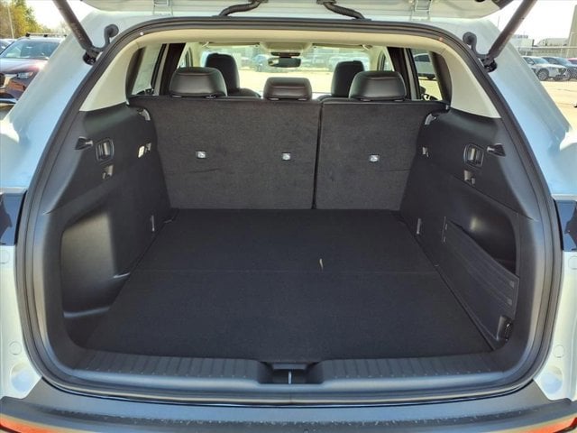 New 2026 Wind Chill Pearl Mazda Preferred AWD image 15