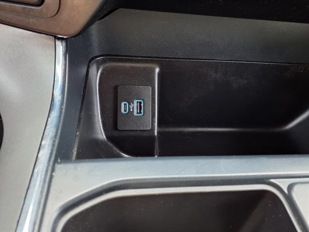 Used 2023 Iconic Silver Metallic Ford XLT image 21