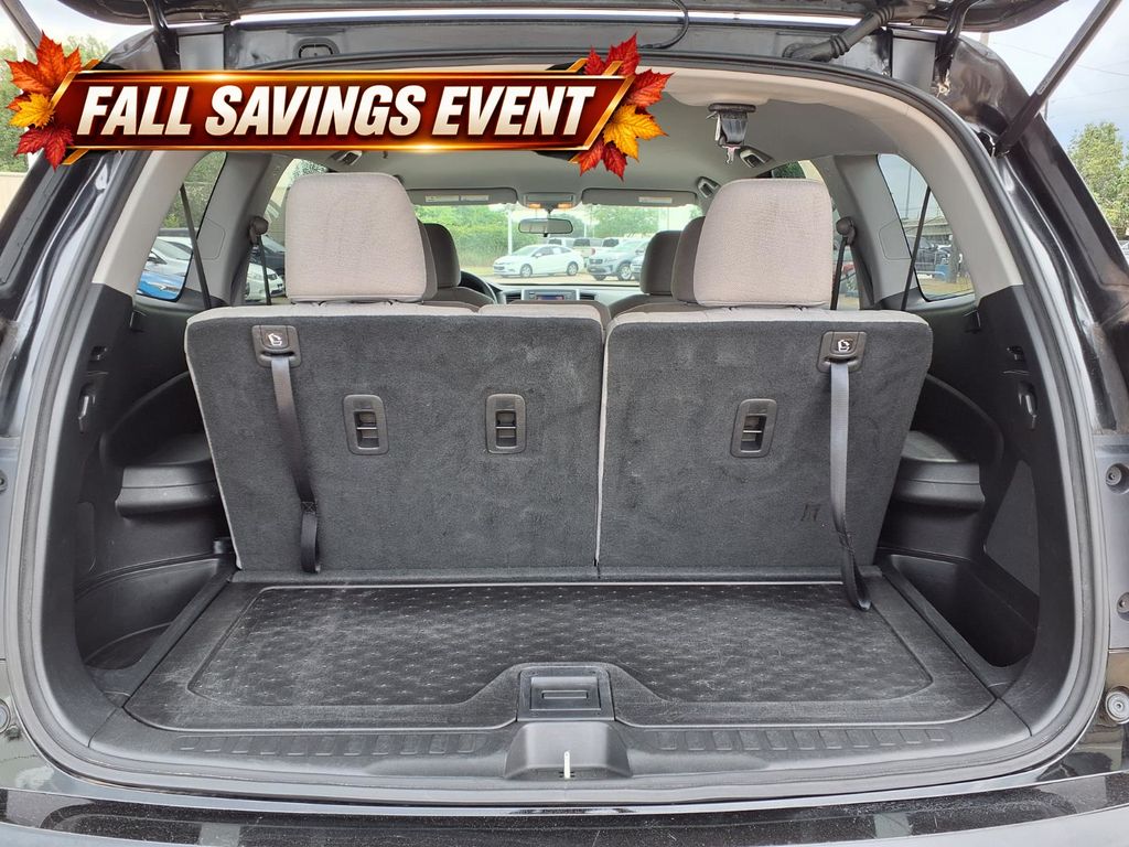 Used 2018 Black Honda LX image 12
