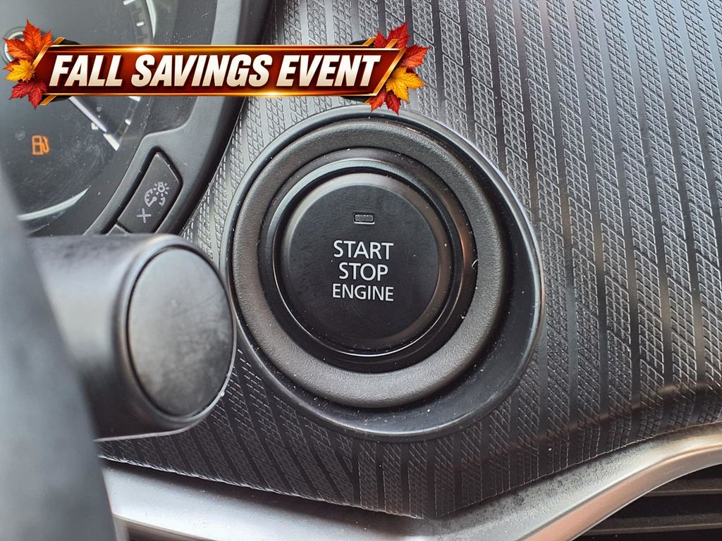 Used 2025 Rhodium White Premium Mazda 3.3 Turbo Select image 14