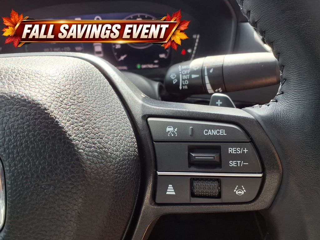 Used 2024  Honda EX-L image 22