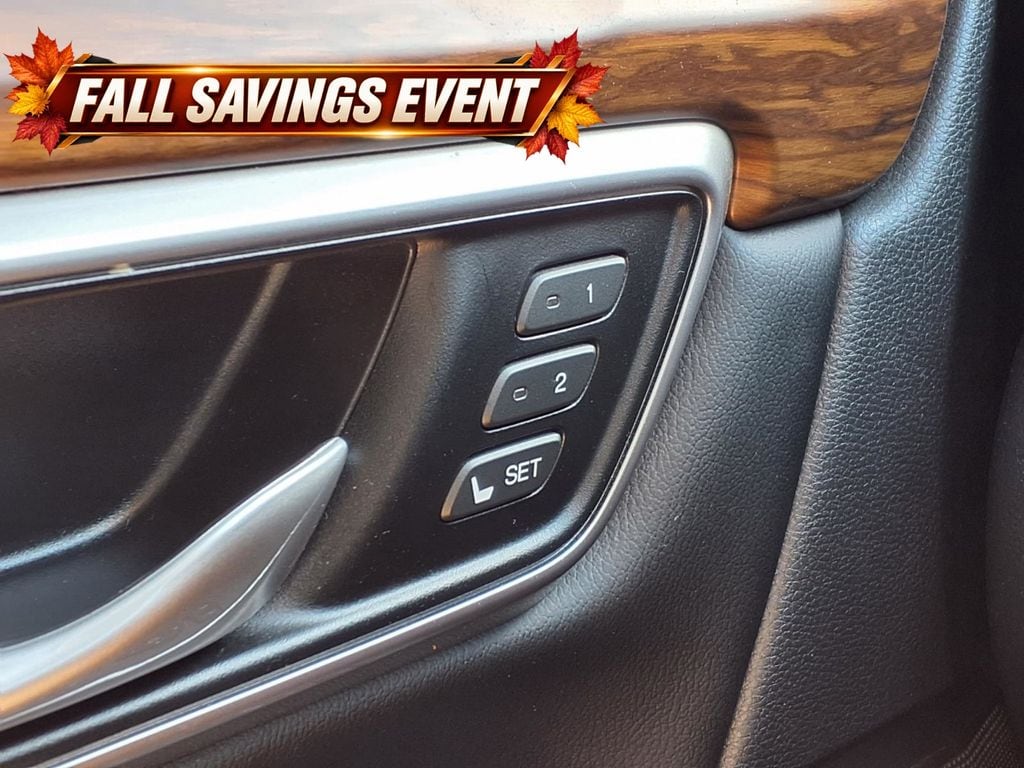 Used 2022 Platinum White Pearl Honda Touring image 16