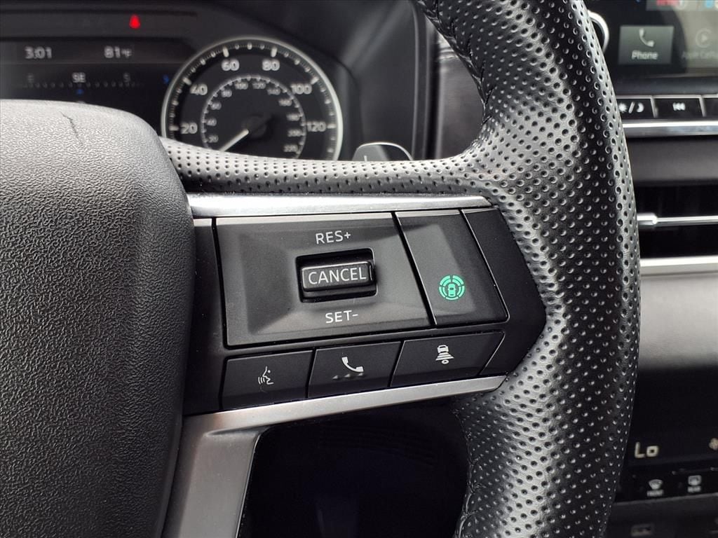 Used 2024  Mitsubishi SE image 22