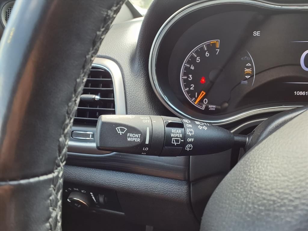 Used 2020 Bright White Clearcoat Jeep Altitude image 24