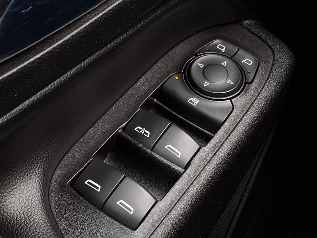 Used 2020 Silver Ice Metallic Chevrolet LT image 22