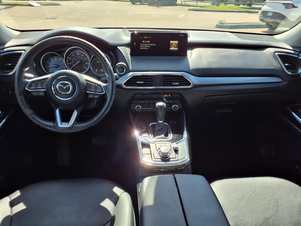 Used 2022 Snowflake White Pearl Mica Mazda Touring image 9