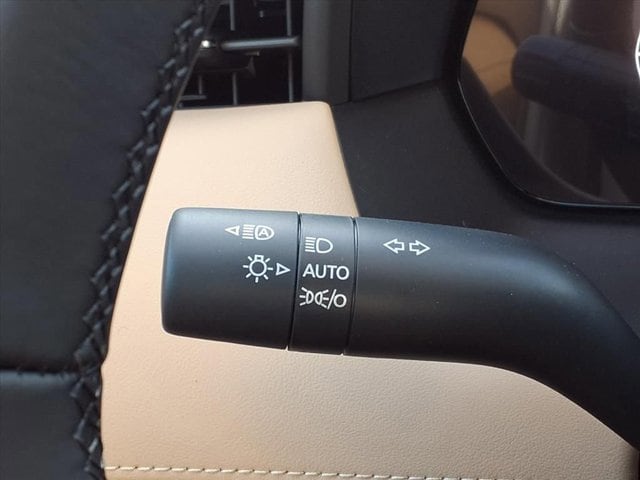 New 2026 Rhodium White Metallic Mazda 2.5 S Premium AWD image 10