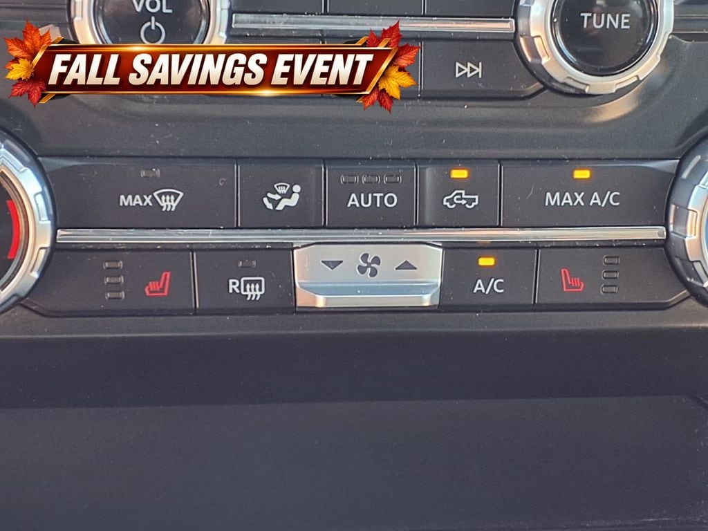 Used 2022 Oxford White Ford XLT image 15