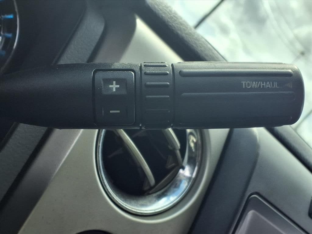 Used 2013 Tuxedo Black Metallic Ford XLT image 16