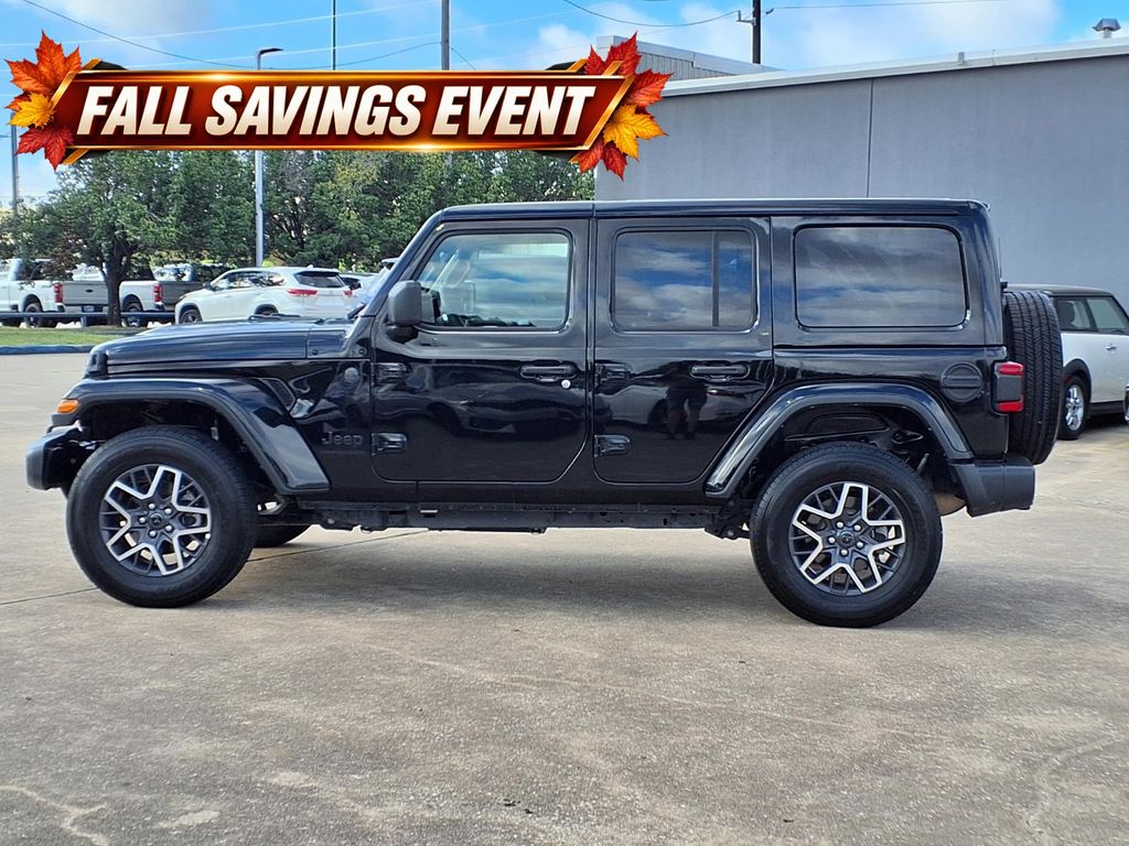 Used 2025 Black Clearcoat Jeep Sahara image 5