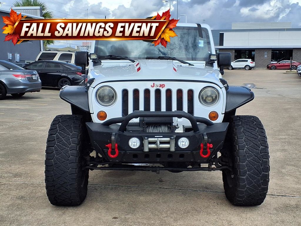 Used 2013 Bright White Clearcoat Jeep Unlimited Sahara image 7