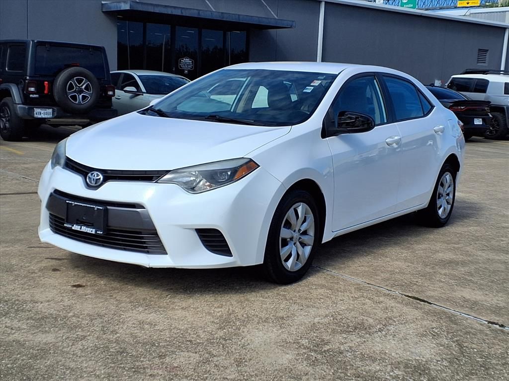 Used 2016 Super White Toyota LE image 3