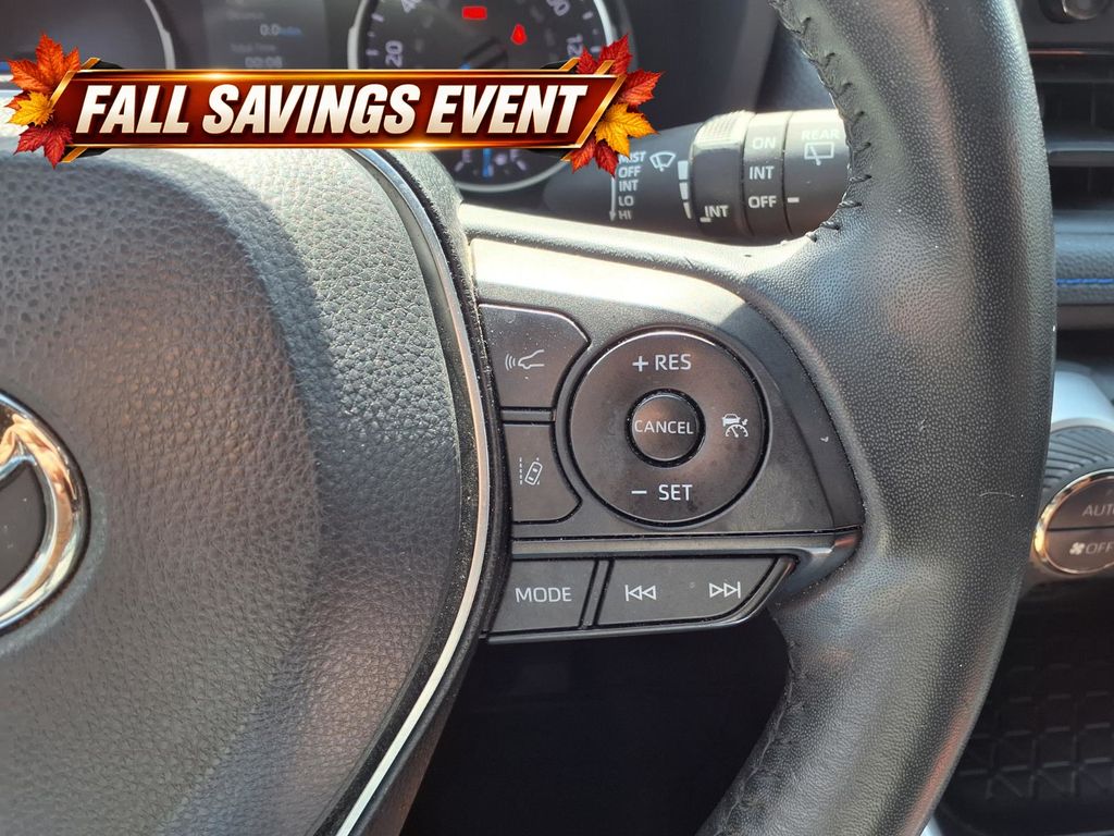 Used 2022 Blizzard Pearl Toyota SE image 18