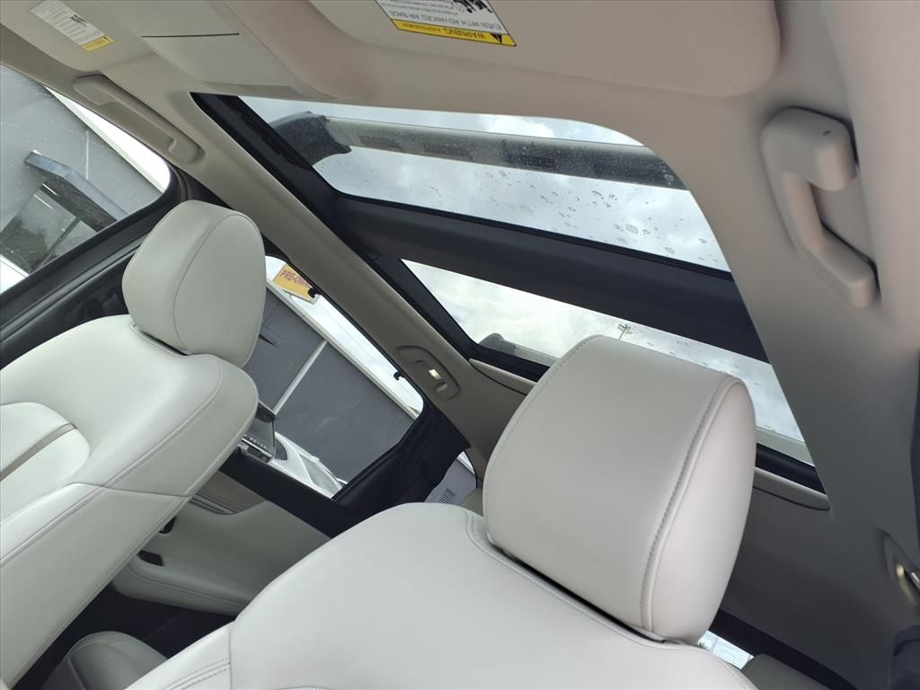 Used 2024 White Mazda 3.3 Turbo Premium Plus image 8